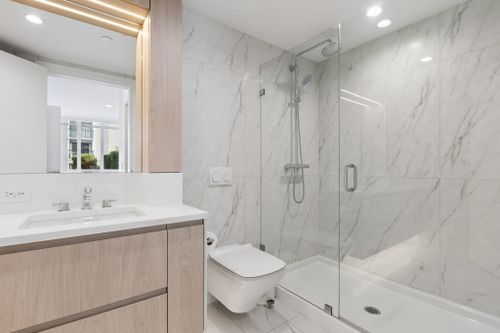 177-w-3rd-street-lower-lonsdale-north-vancouver-17 at 208 - 177 W 3rd Street, Lower Lonsdale, North Vancouver