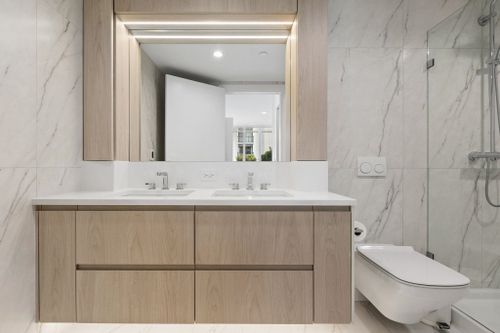 177-w-3rd-street-lower-lonsdale-north-vancouver-18 at 208 - 177 W 3rd Street, Lower Lonsdale, North Vancouver