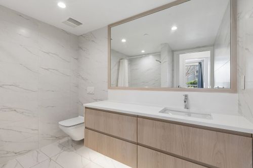 177-w-3rd-street-lower-lonsdale-north-vancouver-21 at 208 - 177 W 3rd Street, Lower Lonsdale, North Vancouver