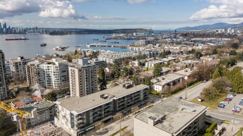 177-w-3rd-street-lower-lonsdale-north-vancouver-37 at 208 - 177 W 3rd Street, Lower Lonsdale, North Vancouver