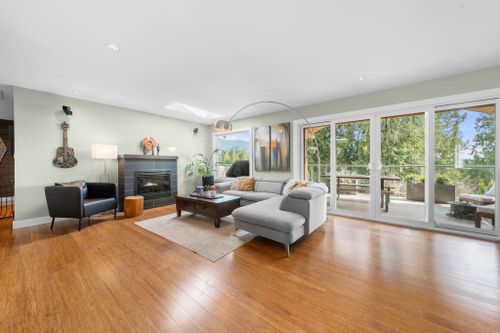 4515-meadowbank-close-lynn-valley-north-vancouver-06 at 4515 Meadowbank Close, Lynn Valley, North Vancouver