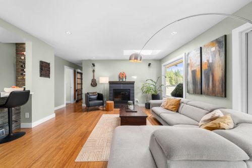 4515-meadowbank-close-lynn-valley-north-vancouver-09 at 4515 Meadowbank Close, Lynn Valley, North Vancouver