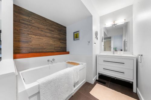 4515-meadowbank-close-lynn-valley-north-vancouver-17 at 4515 Meadowbank Close, Lynn Valley, North Vancouver