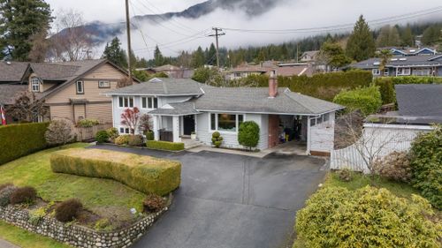 4384-highland-boulevard-forest-hills-nv-north-vancouver-37 at 4384 Highland Boulevard, Forest Hills NV, North Vancouver