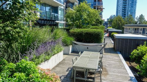 177-w-3rd-street-lower-lonsdale-north-vancouver-02 at 208 - 177 W 3rd Street, Lower Lonsdale, North Vancouver