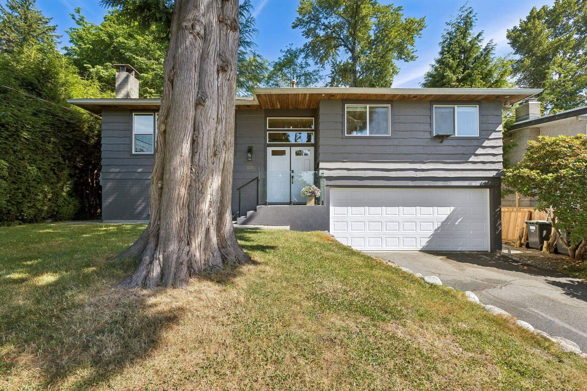 1214 Eastview Road, Westlynn, North Vancouver photo number 1