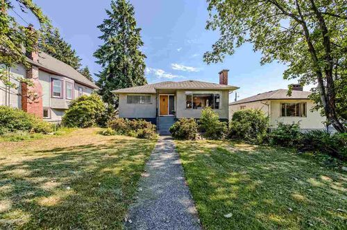 af2656f9a976dc8a0bf1c6c00cf46c1b at 453 E 11th Street, Central Lonsdale, North Vancouver