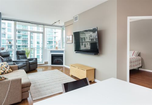 52a117b96b3ad37407806389a6353c70 at 806 - 170 W 1st Street, Lower Lonsdale, North Vancouver