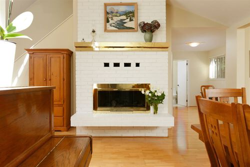 788e6fd3a6f8d3a8cee8903597ac779b at 1012 Frederick Road, Lynn Valley, North Vancouver