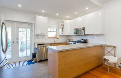 376d89b7846ff2fa204d9f1255fffd4f at 408 E 17th Street, Central Lonsdale, North Vancouver