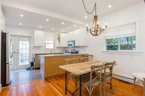 c7c21c918a1cbc6b0005fc69847479d2 at 408 E 17th Street, Central Lonsdale, North Vancouver