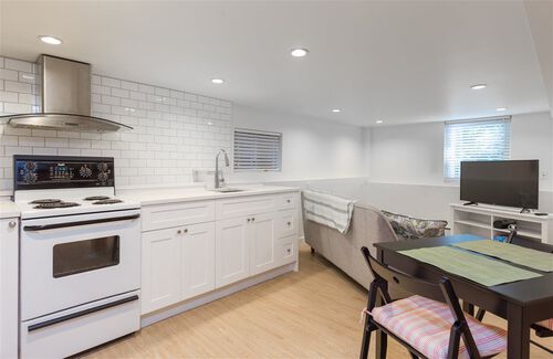 f7f496b128ad9bd5572db322d4b1c790 at 408 E 17th Street, Central Lonsdale, North Vancouver