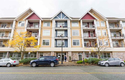 048d3fd2ecc5b73f3643eb47d8c70235 at 408 - 1336 Main Street, Downtown SQ, Squamish