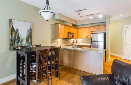 684f1c905e6ce5d73adeafd3b0fcbb0e at 408 - 1336 Main Street, Downtown SQ, Squamish