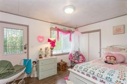 999bef69d9f75c99a5b5952557bc4875 at 34673 Lougheed Highway, Hatzic, Mission