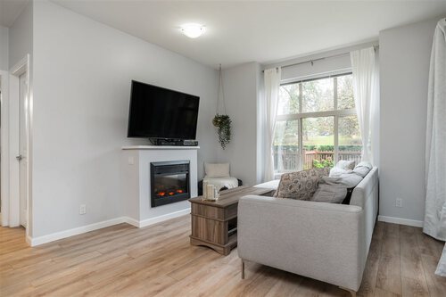 285-ross-drive-fraserview-nw-new-westminster-04 at 104 - 285 Ross Drive, Fraserview NW, New Westminster