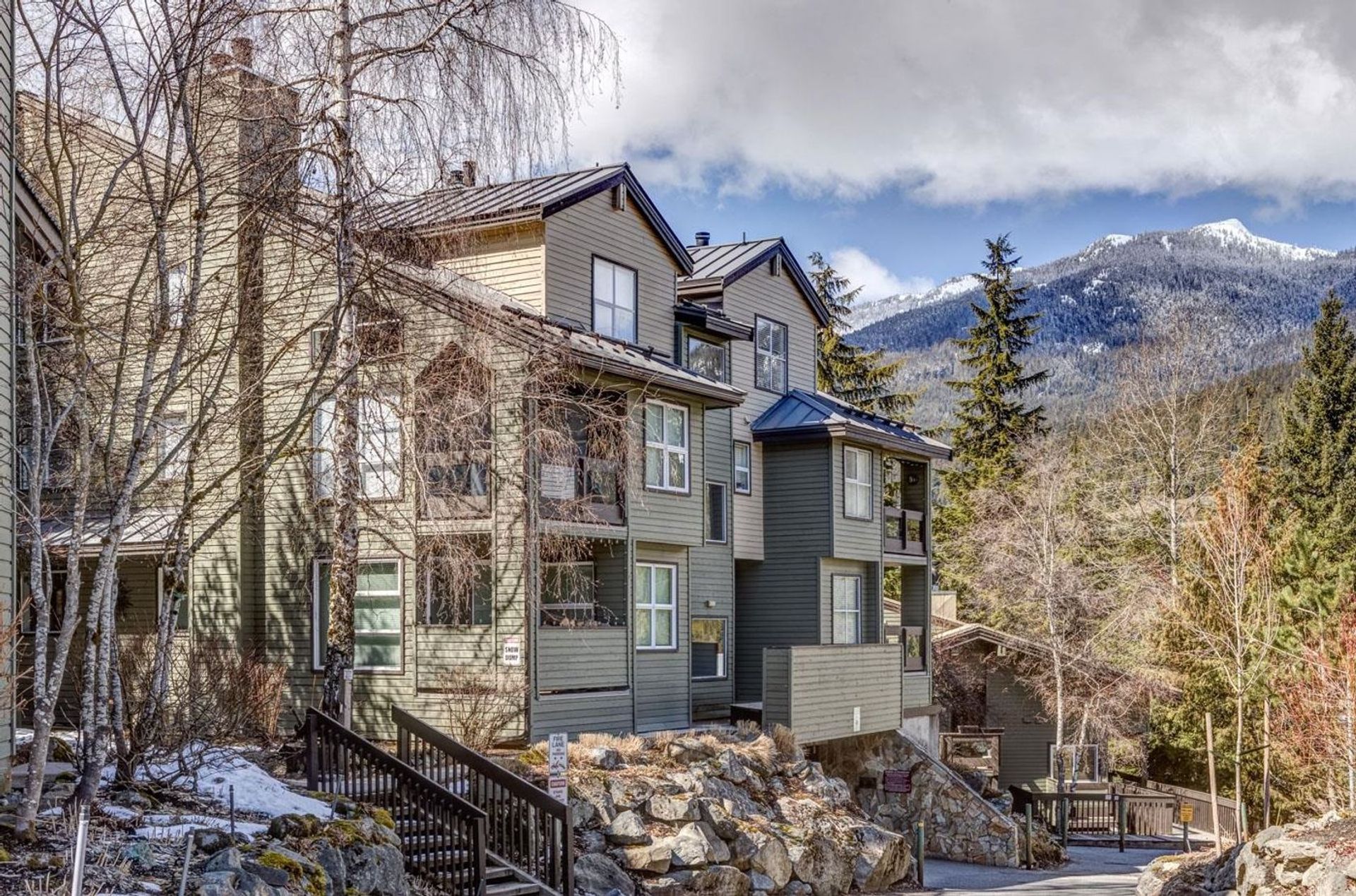 12 - 2217 Marmot Place, Whistler Creek, Whistler 