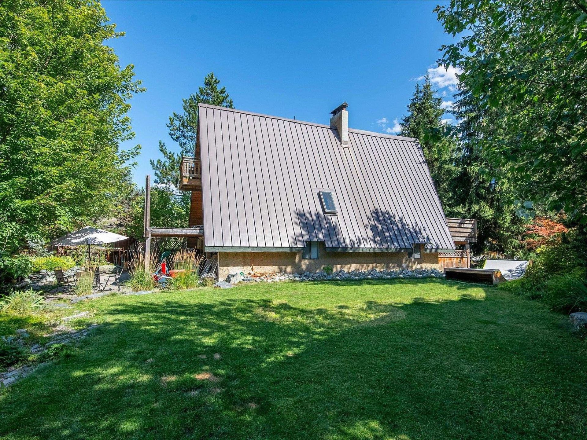 1465 Laburnum Street, Pemberton by Angell Hasman & Associates Realty Whistler 1465 Laburnum Street, Pemberton