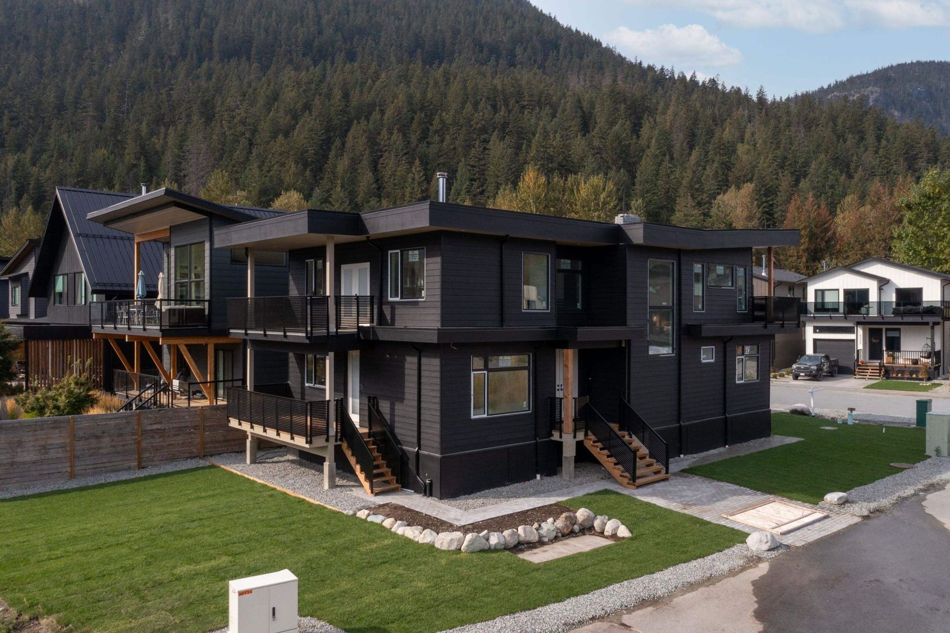 2025 Tiyata Boulevard, Pemberton 