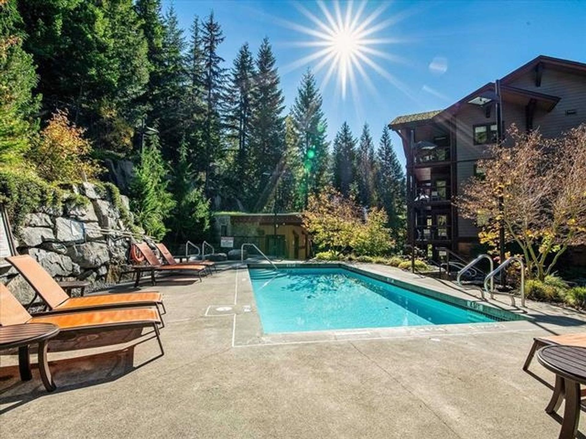 416B - 2020 London Lane, Whistler Creek, Whistler 