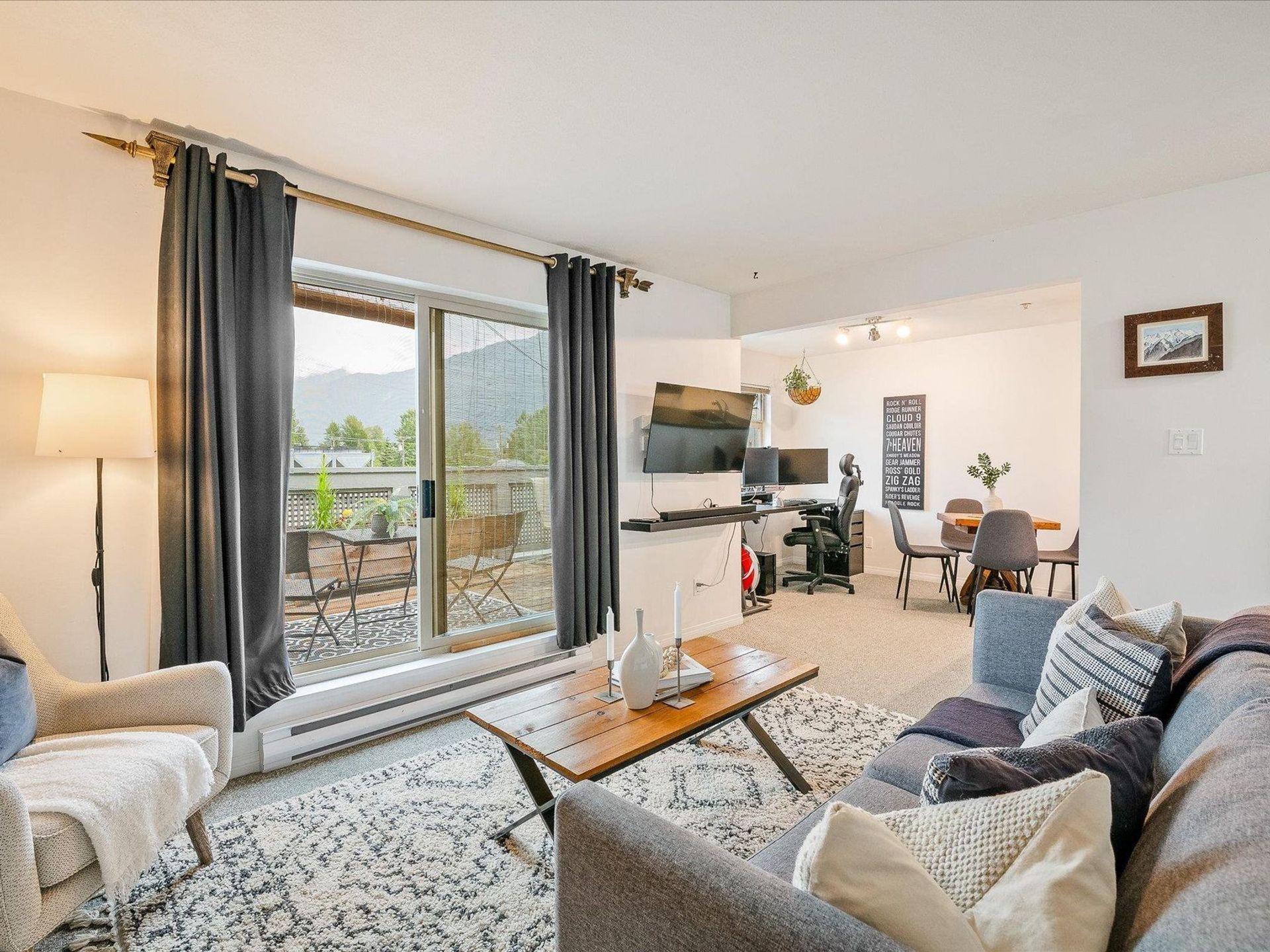 206 - 7438 Prospect Street, Pemberton 