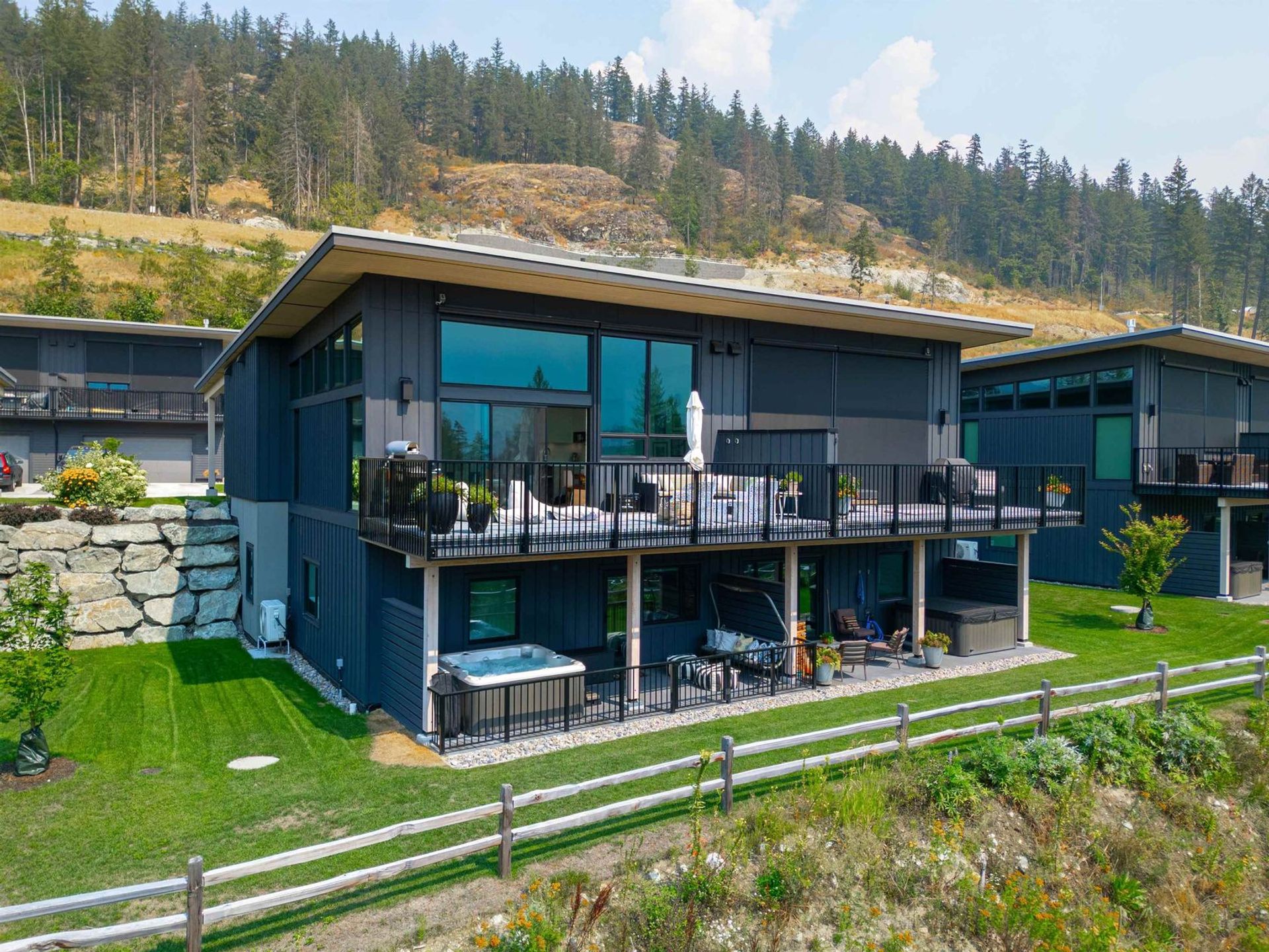 11 - 4000 Sunstone Way, Pemberton 
