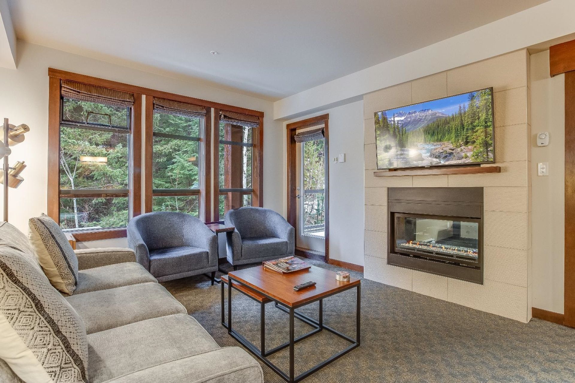 303C - 2020 London Lane, Whistler Creek, Whistler 