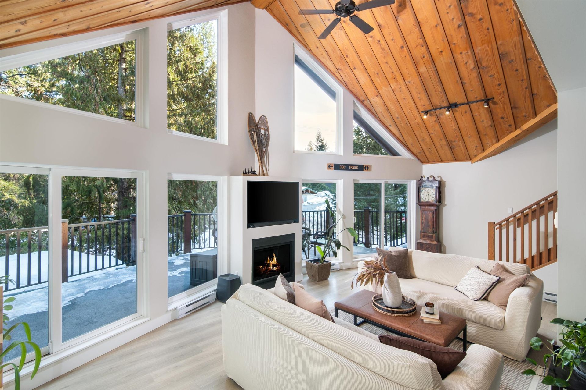 8275 Mountain View Drive, Alpine Meadows, Whistler 