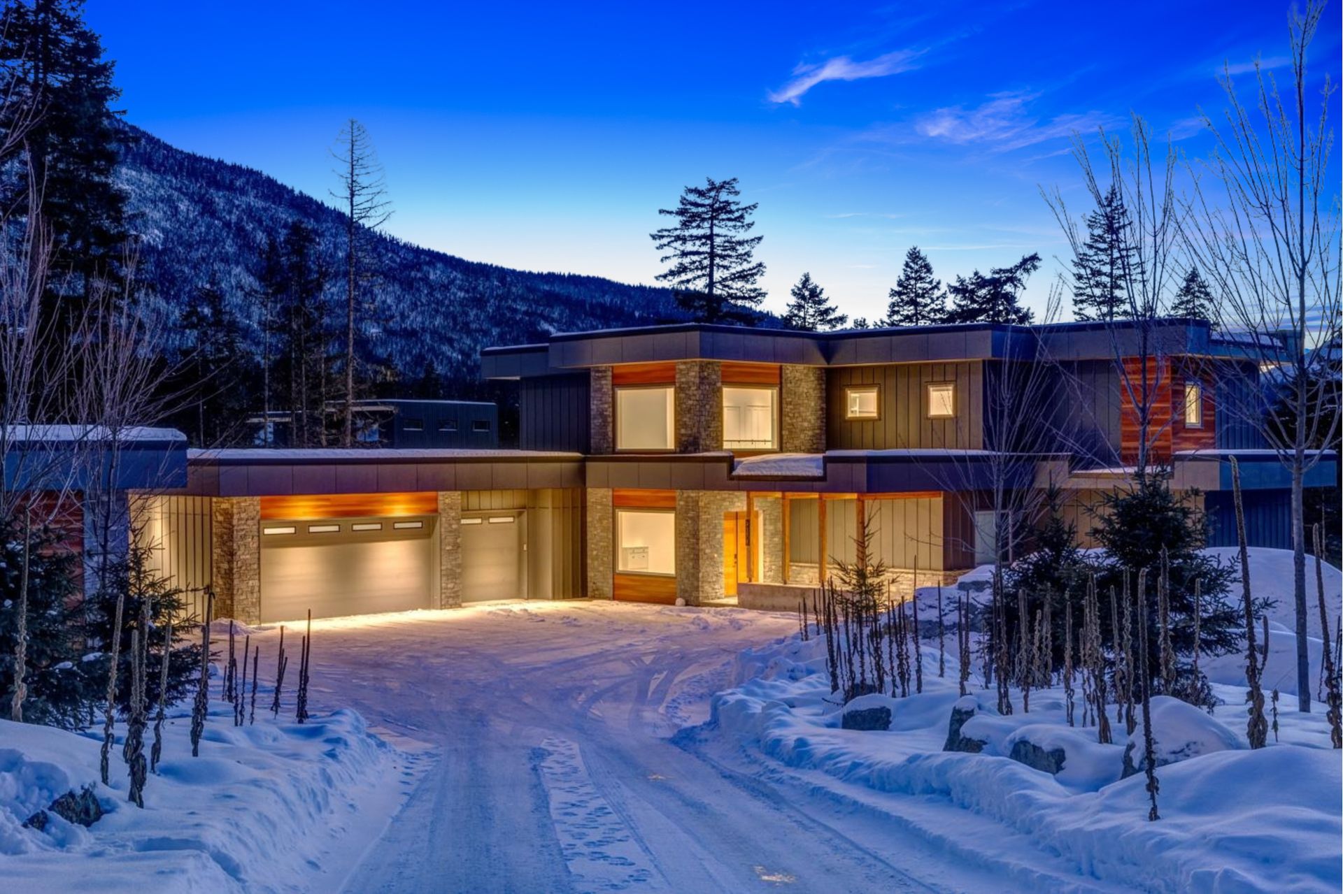 9374 Flicker Way, WedgeWoods, Whistler 