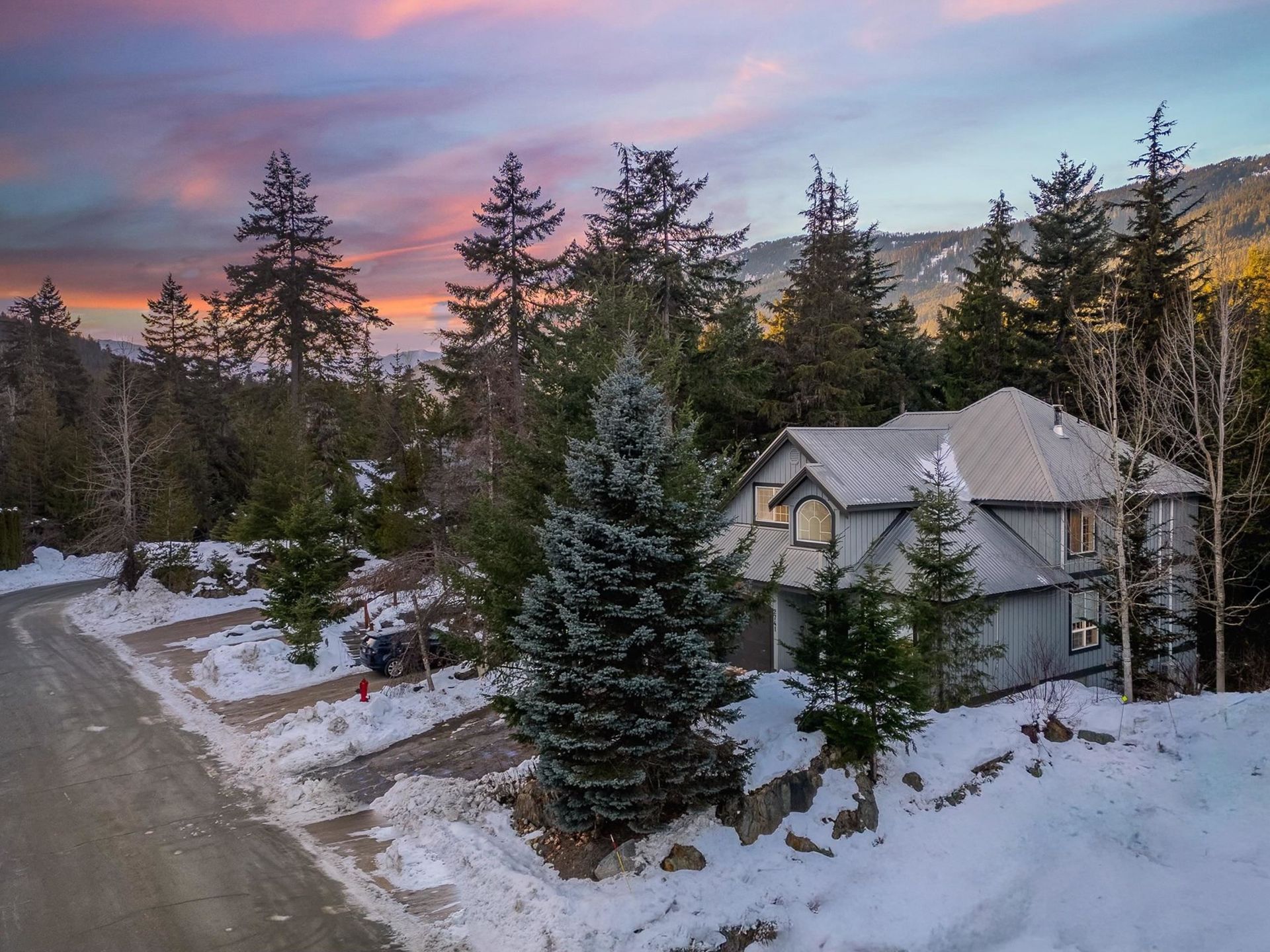 2741 Coyote Place, Bayshores, Whistler 