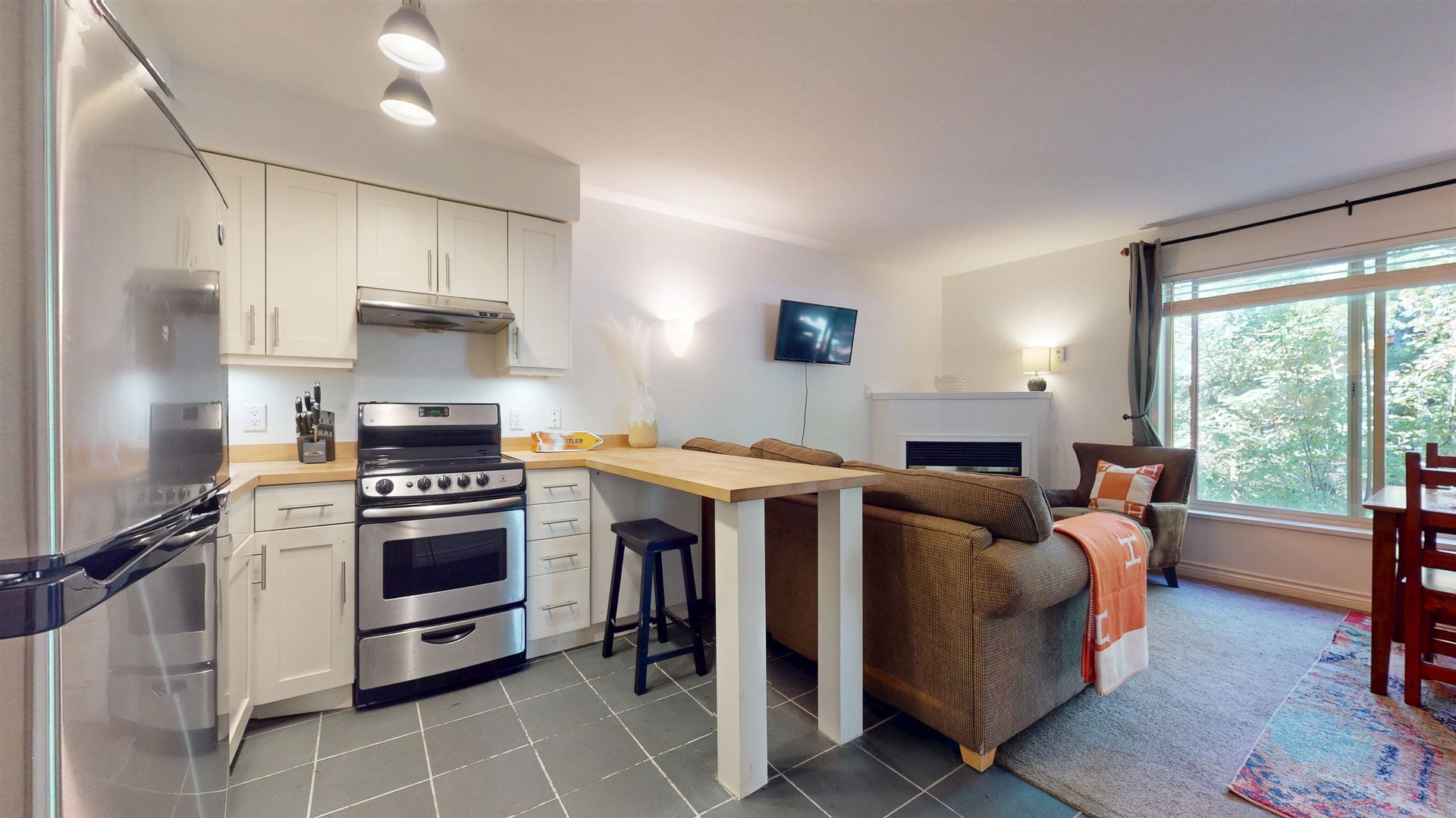 101 - 3070 Hillcrest Drive, Alta Vista, Whistler 