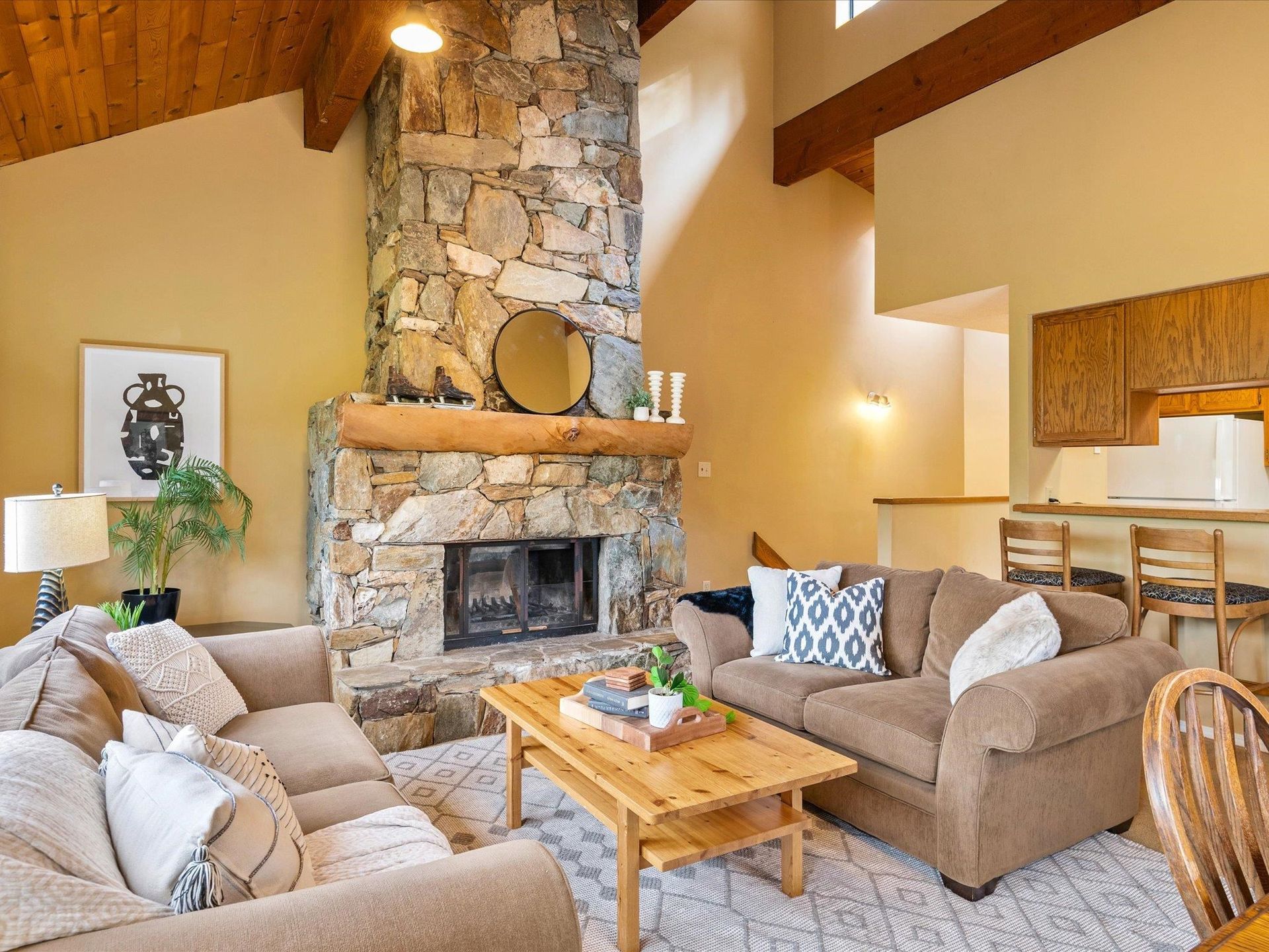 2317 Cheakamus Way, Bayshores, Whistler 