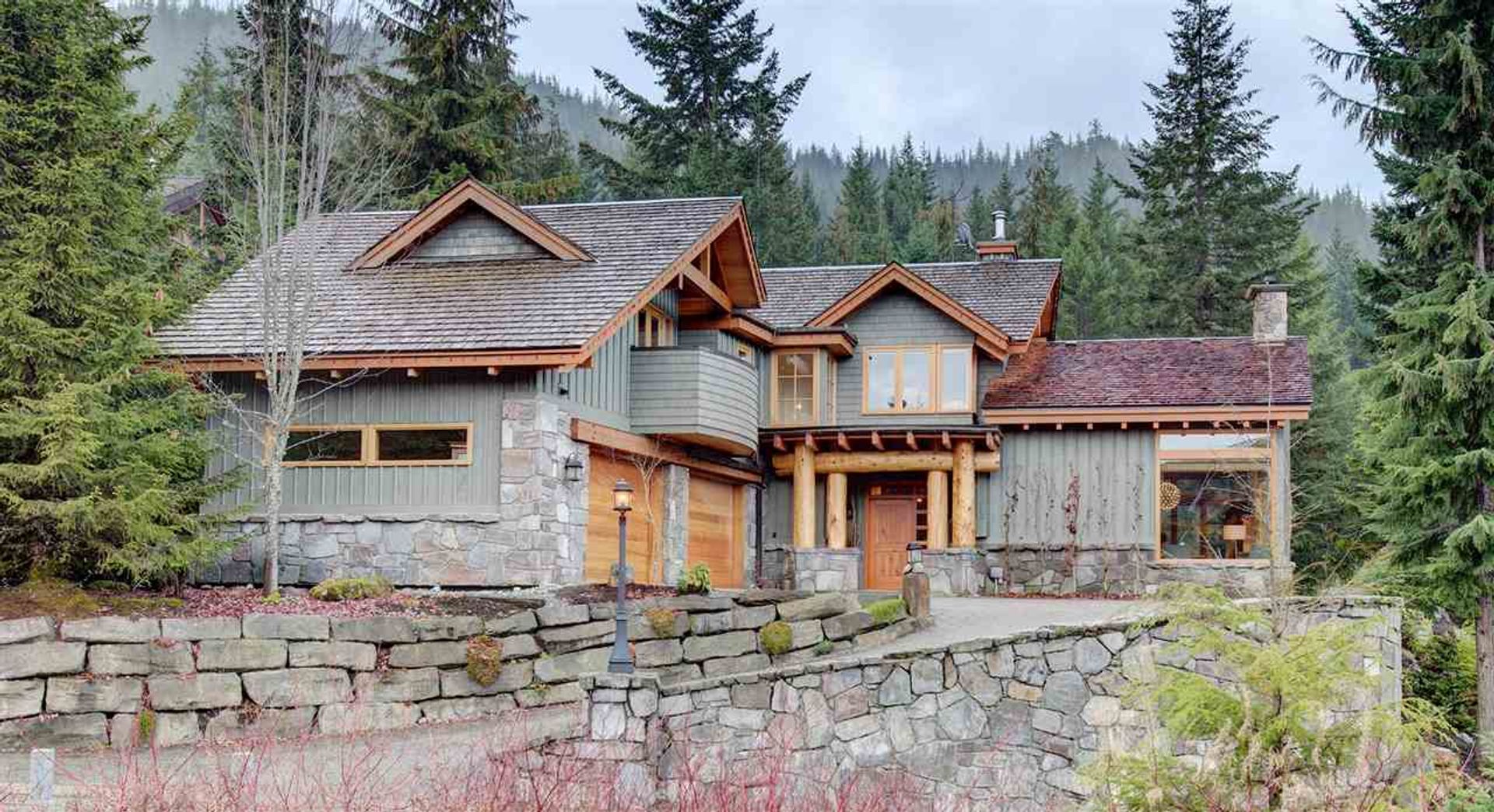 3802 Sunridge Place, Brio, Whistler by Angell Hasman & Associates Realty Whistler 3802 Sunridge Place, Brio, Whistler