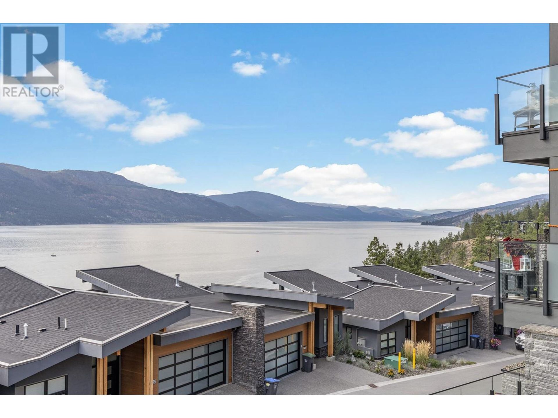 3475 Granite Close 208, Mckinley Landing, Kelowna photo 1