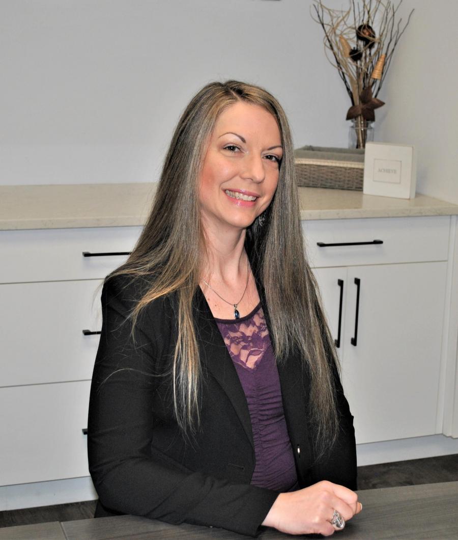 Jennifer Lampert team page photo