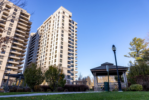 9255-jane-st-907-4 at 907 - 9255 Jane Street, Maple, Vaughan