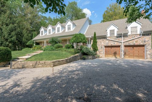 511-woodland-acres-cres-maple-on-5 at 511 Woodland Acres Crescent, Rural Vaughan, Vaughan
