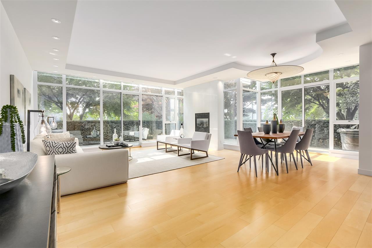 403 Beach Crescent, Yaletown, Vancouver West  by Alice Rei Ho Personal Real Estate Corporation 403 Beach Crescent, Yaletown, Vancouver West