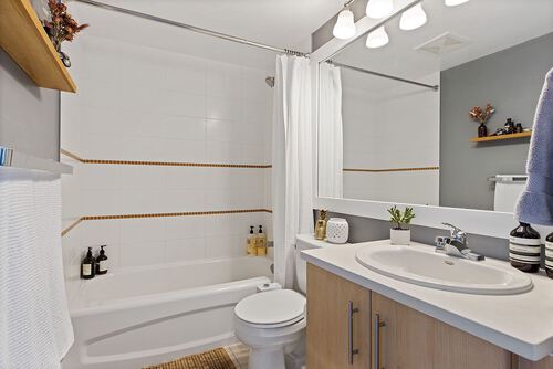 2901-3660 Vanness Ave - Bathroom at 2109 - 3660 Vanness Avenue, Collingwood VE, Vancouver East 2901-3660 Vanness Ave - Bathroom at 2109 - 3660 Vanness Avenue, Collingwood VE, Vancouver East