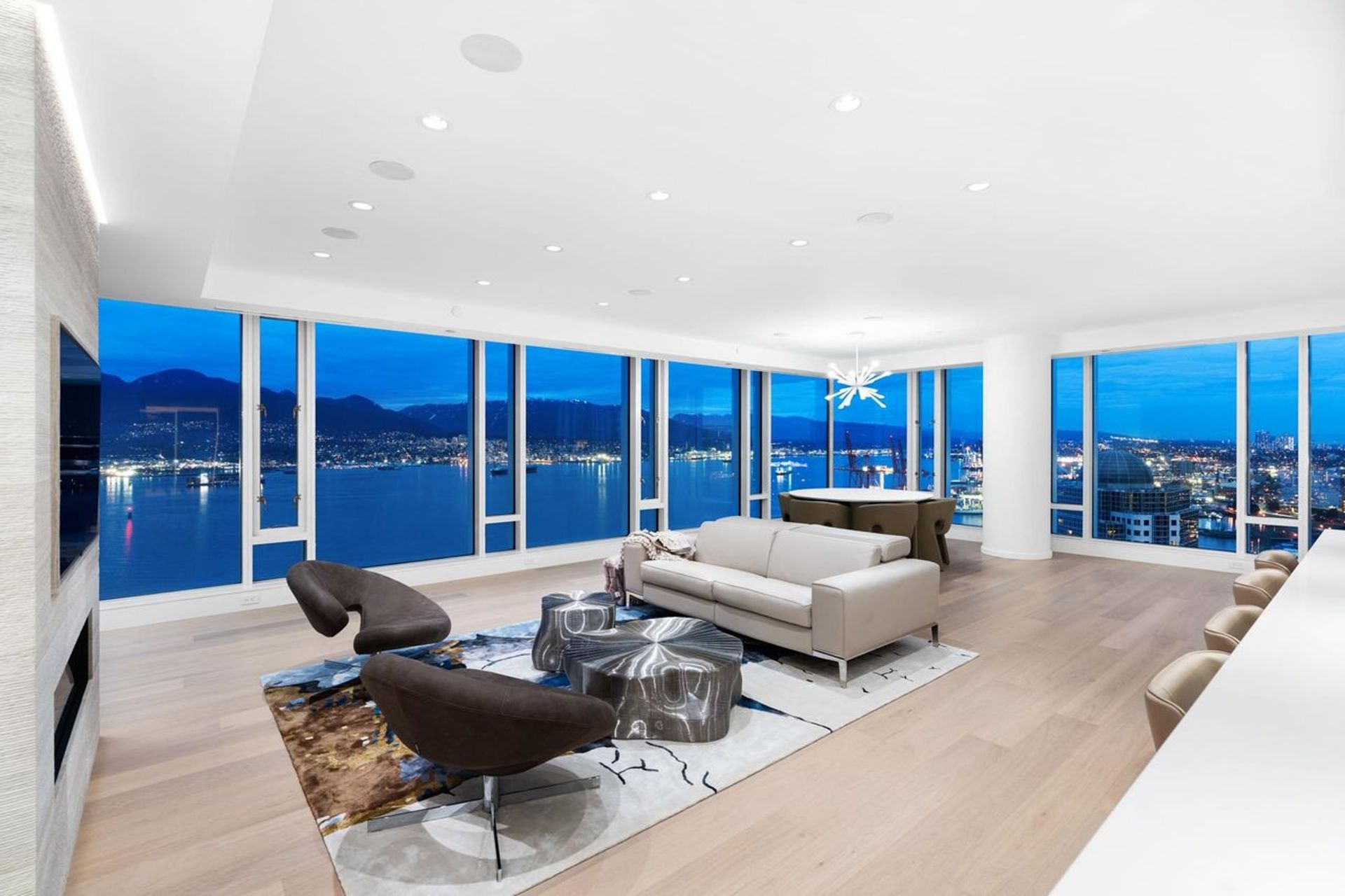 3401 - 1011 W Cordova Street, Coal Harbour, Vancouver West  by Alice Rei Ho Personal Real Estate Corporation 3401 - 1011 W Cordova Street, Coal Harbour, Vancouver West