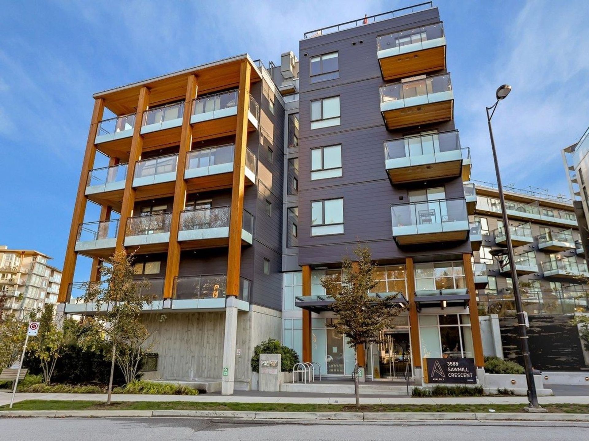 3588 Sawmill Crescent, South Marine, Vancouver East  by Alice Rei Ho Personal Real Estate Corporation 3588 Sawmill Crescent, South Marine, Vancouver East