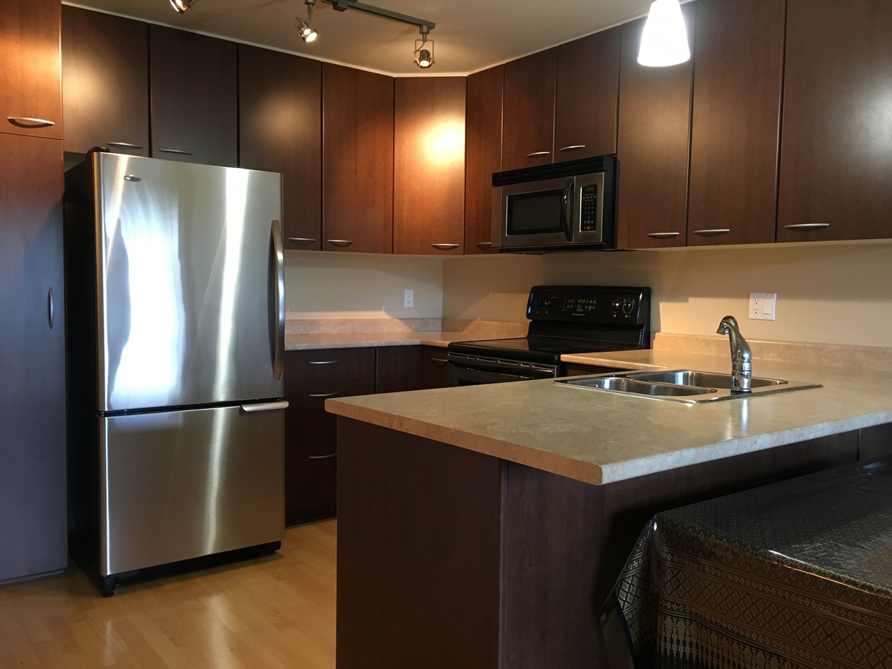 307 - 5631  Avenue, Sechelt District, Sunshine Coast  by Ali Khan - Sunshine Coast Real Estate 307 - 5631  Avenue, Sechelt District, Sunshine Coast