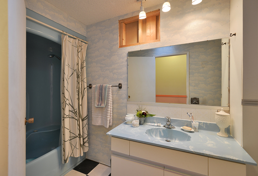 dsc_8505 at 4911 Laurel Avenue, Sechelt District, Sunshine Coast