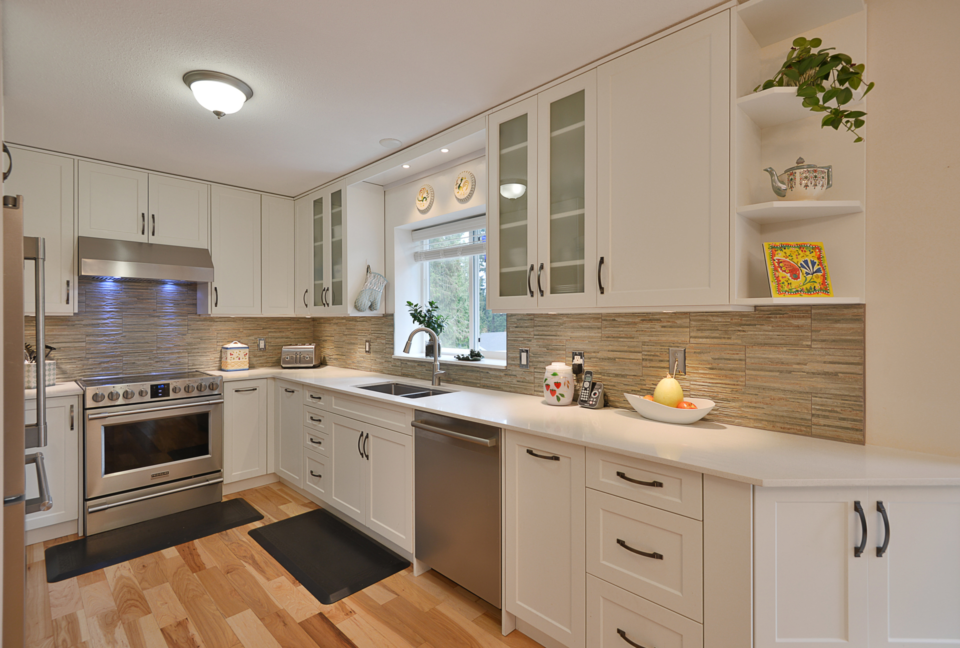 6327 Oracle Road, Sechelt District, Sunshine Coast  by Ali Khan - Sunshine Coast Real Estate 6327 Oracle Road, Sechelt District, Sunshine Coast