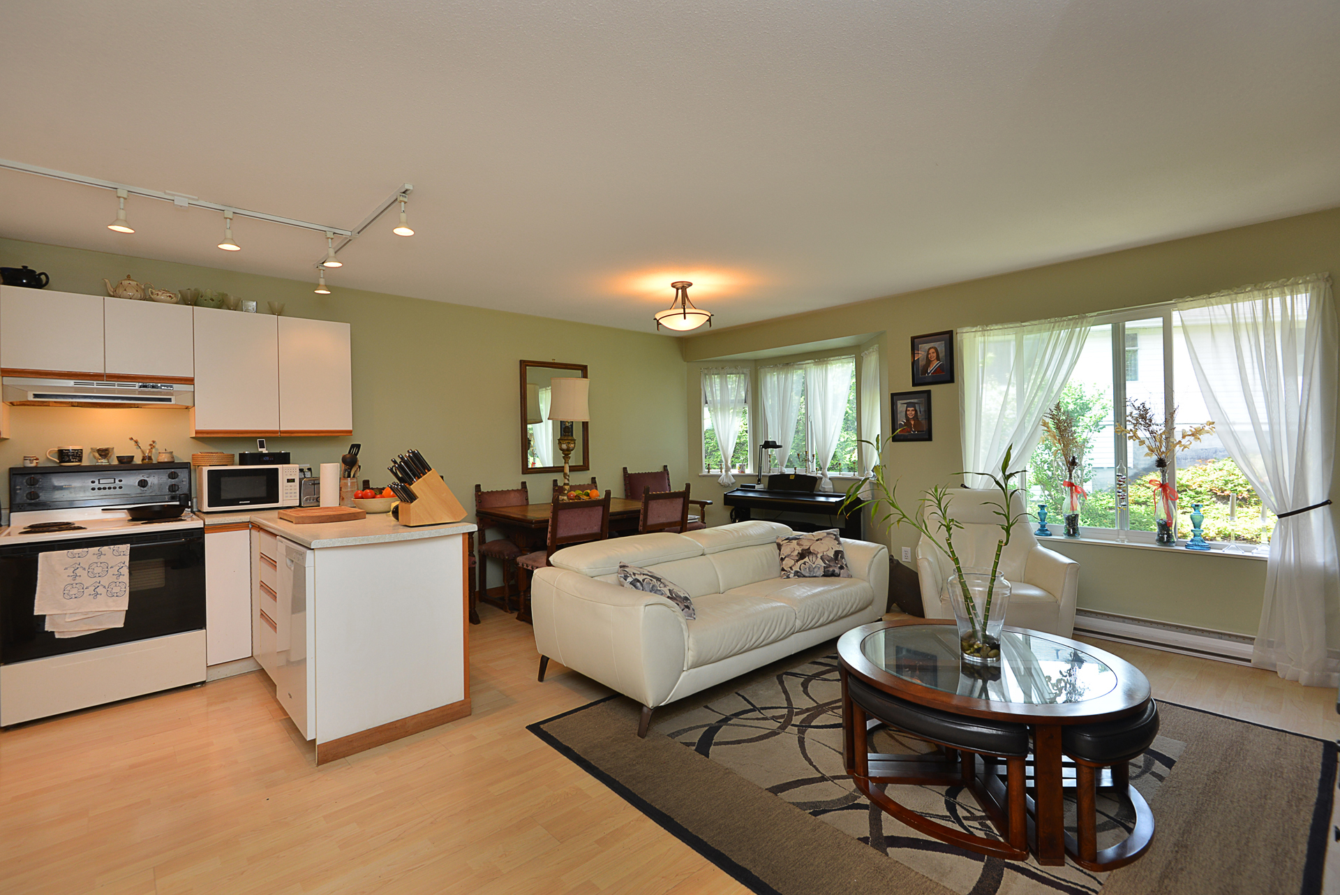 36 - 5761 Wharf Avenue, Sechelt District, Sunshine Coast  by Ali Khan - Sunshine Coast Real Estate 36 - 5761 Wharf Avenue, Sechelt District, Sunshine Coast