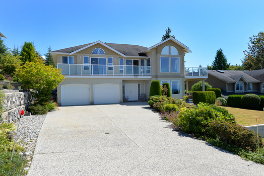 4830-bluegrouse-dr at 4830 Bluegrouse Drive, Sechelt District, Sunshine Coast