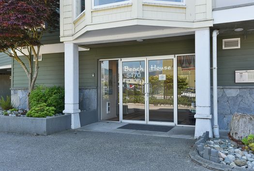 mar_4379 at 306 - 5470 Inlet Avenue, Sechelt District, Sunshine Coast