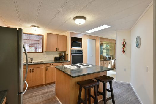 mar_6084 at 7792 Fawn Road, Halfmn Bay Secret Cv Redroofs, Sunshine Coast