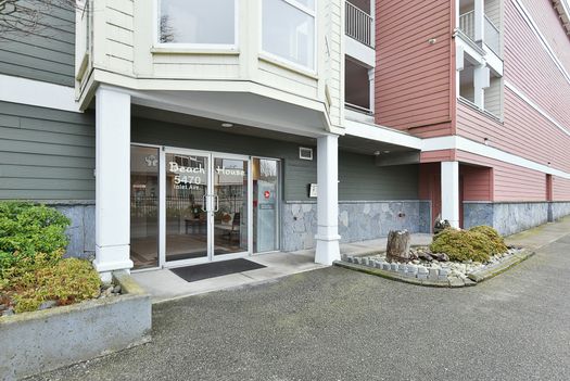 mar_0068 at 201 - 5470 Inlet Avenue, Sechelt District, Sunshine Coast