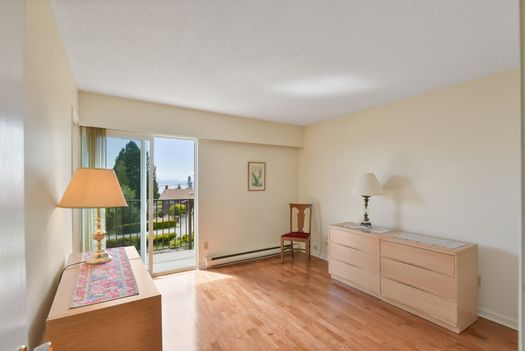 mar_4890 at 4938 Laurel Avenue, Sechelt District, Sunshine Coast